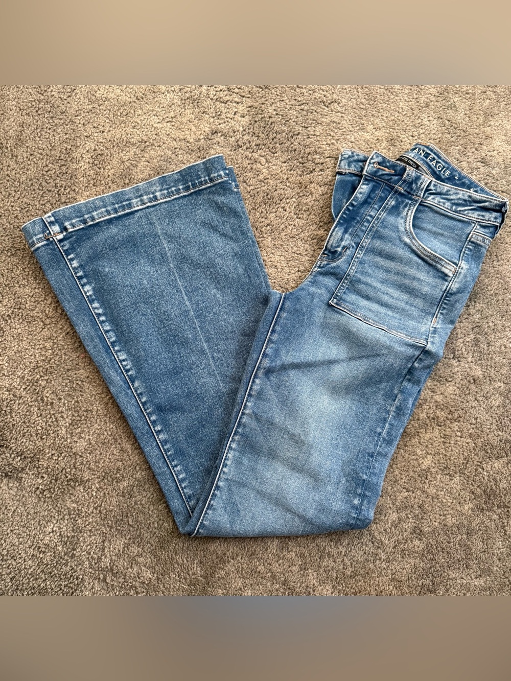 NWOT American Eagle Next Level stretch flare jeans